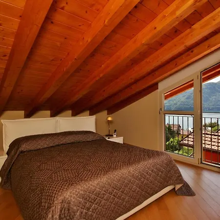 Sleeps 6 *