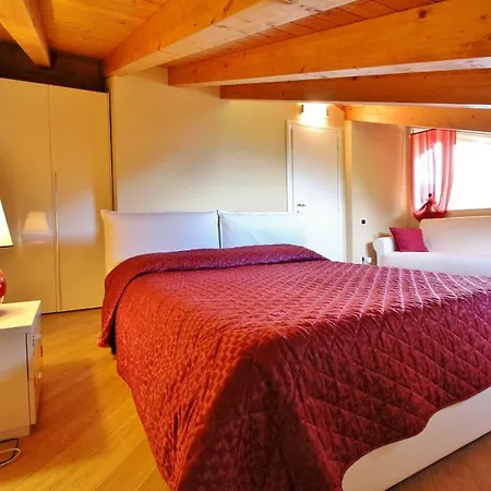 Sleeps 6 *