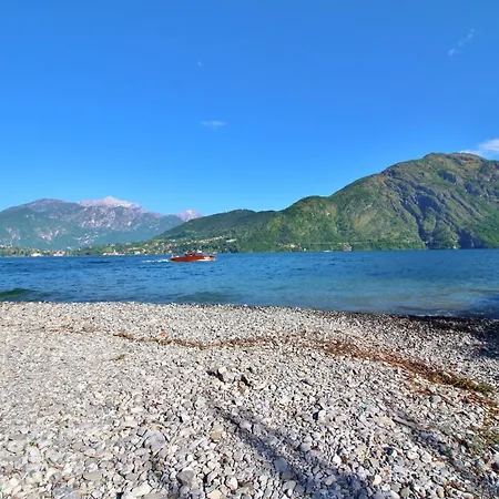 Appartamento Sleeps 6 *