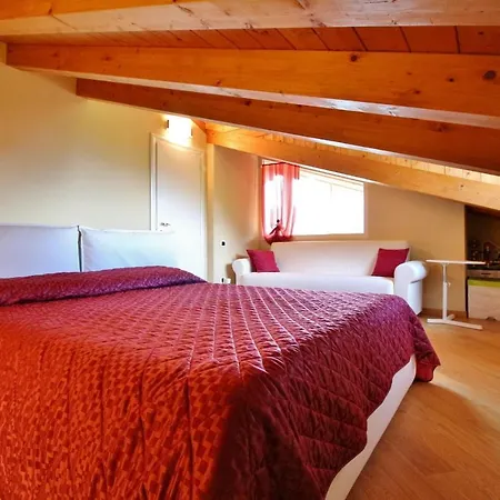 Sleeps 6